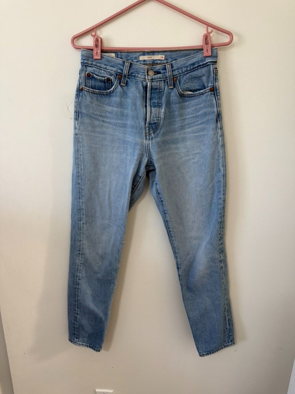 EUC Levi's Wedgie Jeans